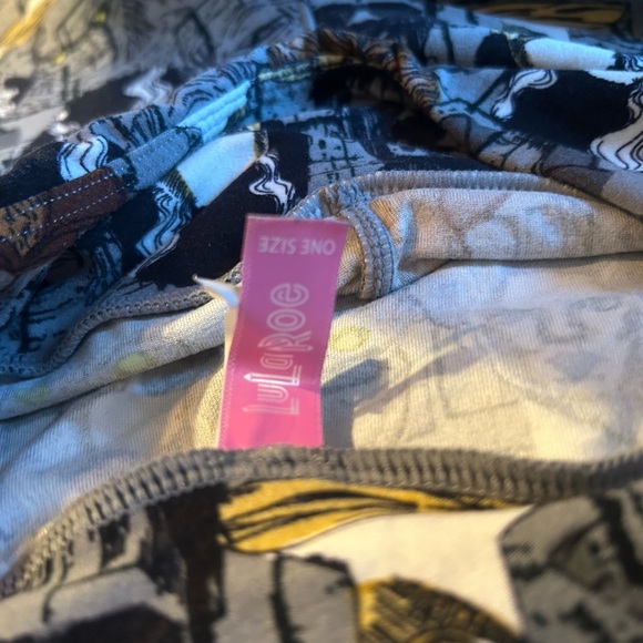 LuLaRoe Multicolor Graphic Leggings - Picture 2 of 3